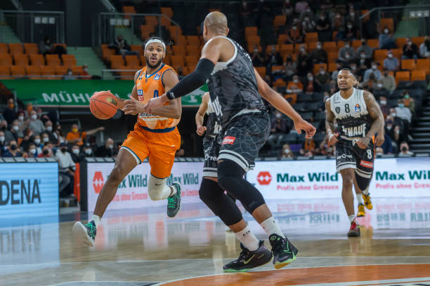 子足球队启 子足球队启