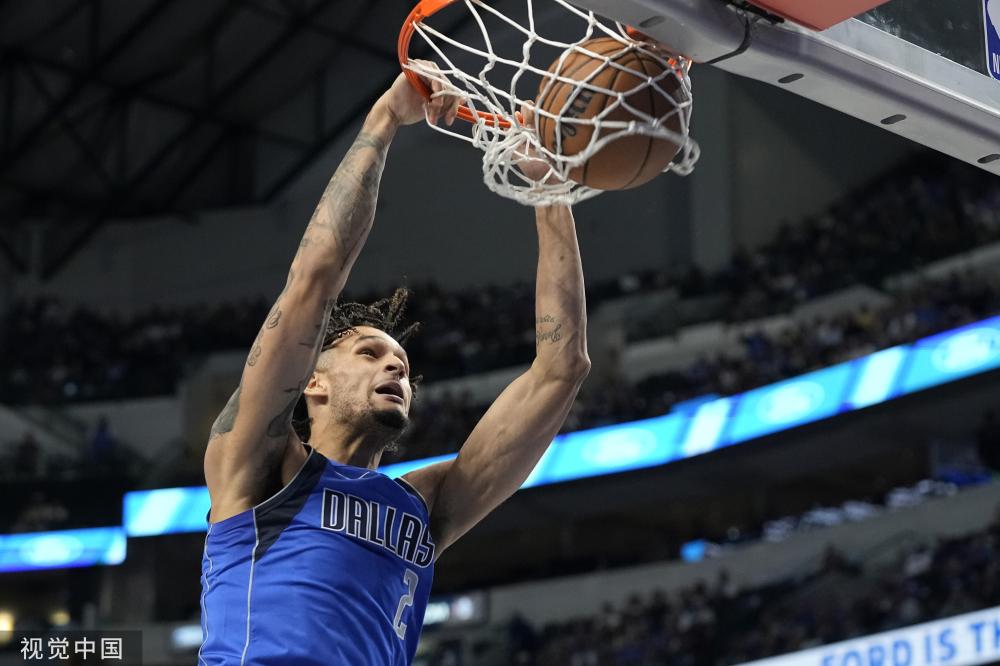 场观众的激 场观众的激